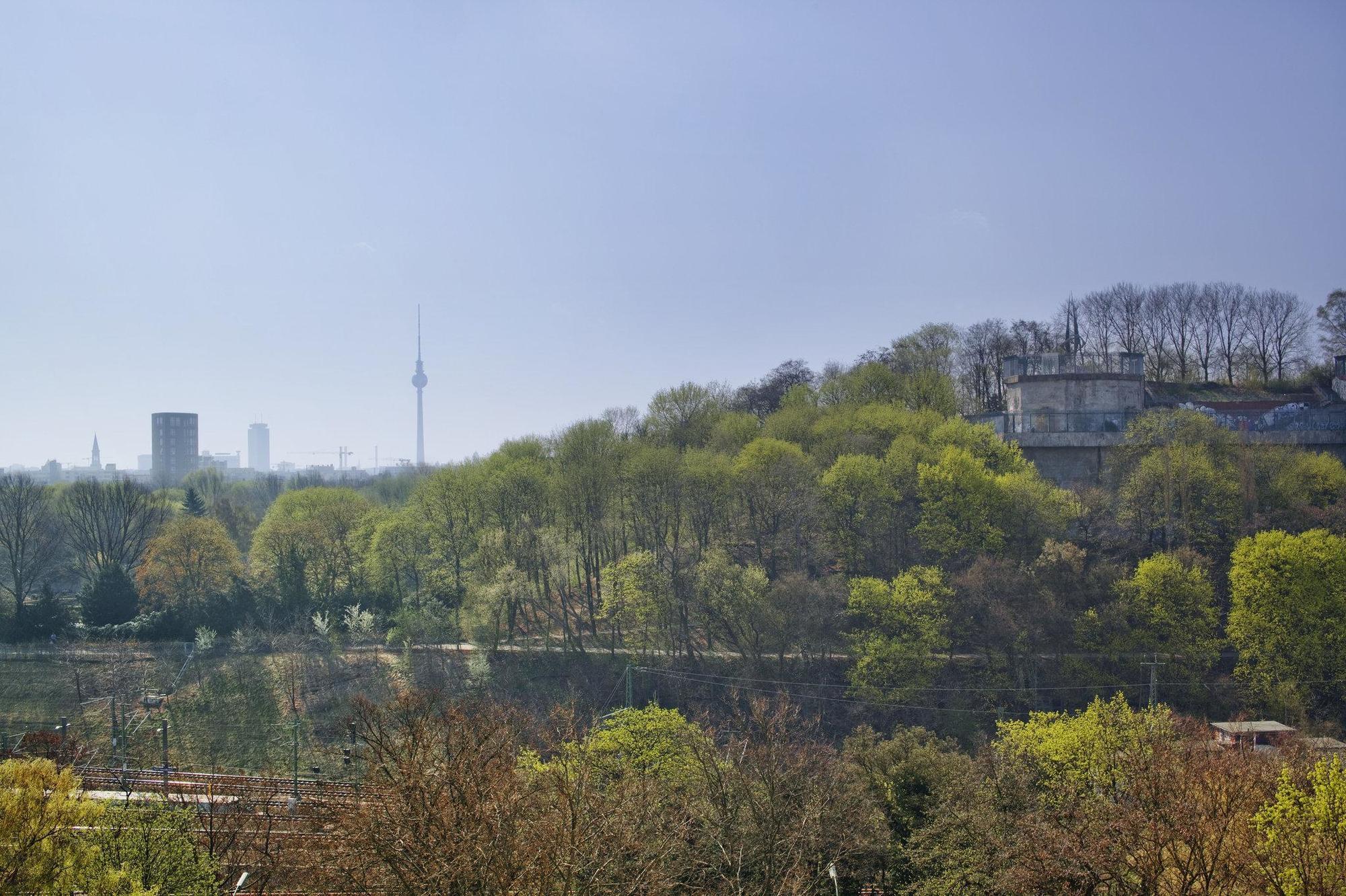 Moxy Humboldthain Park Отель 4*